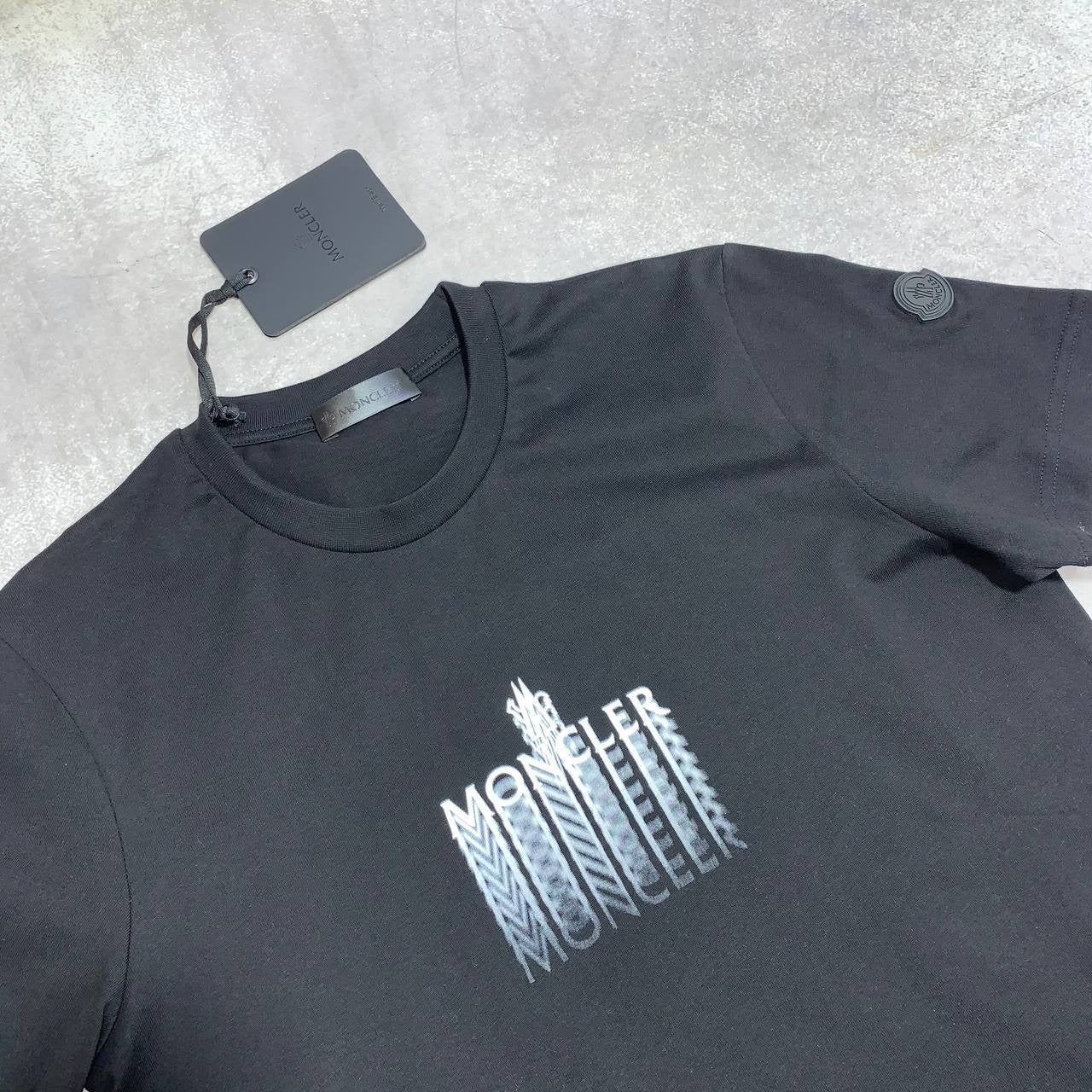 Moncler T